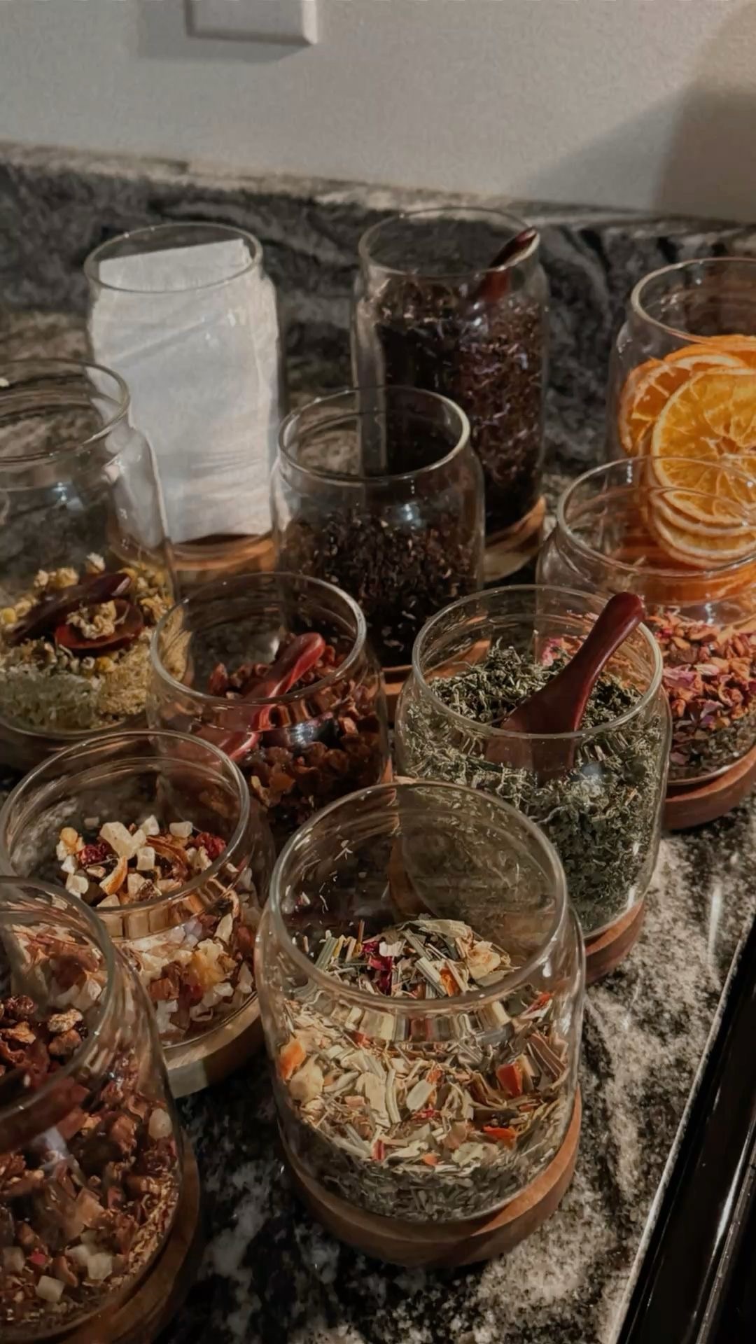 The Benefits of Herbal Tea: A Simple Ritual for Everyday Wellness